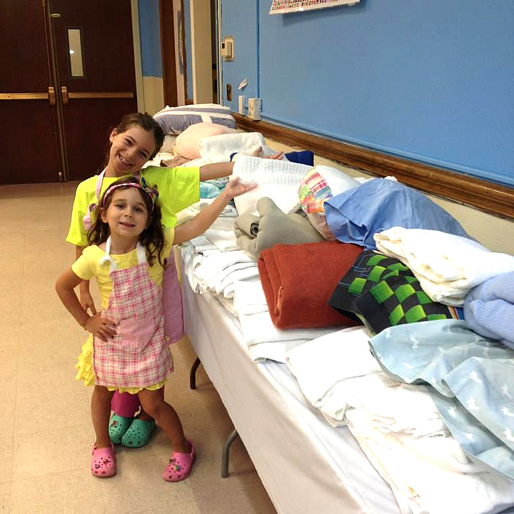 Shomrei's Ambassadors help setup for IHN!