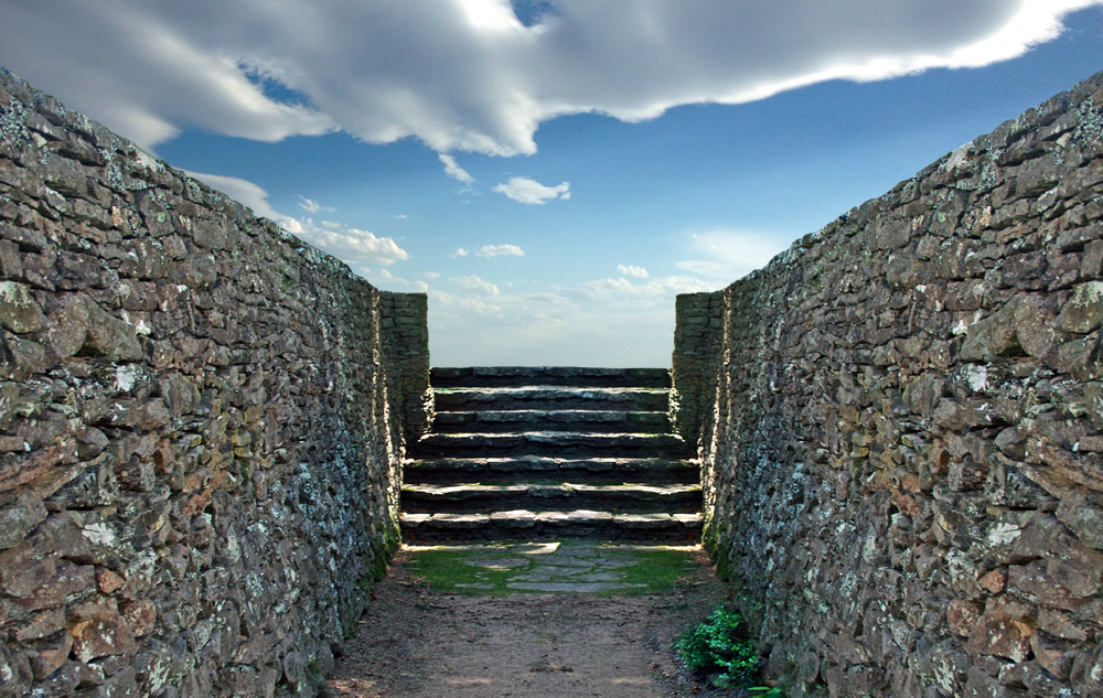 walledpath